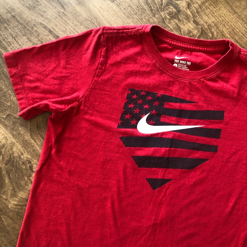 Kids Nike T-shirt
